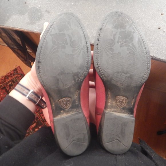 Ariat Heritage Round Toe Red Cowboy Boots - Picture 8 of 15